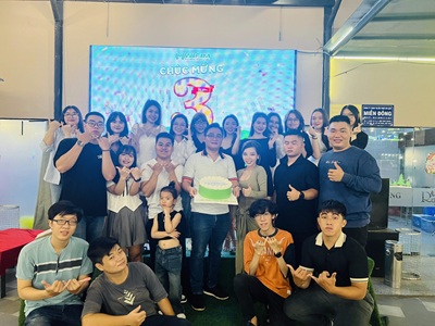 Đội ngũ nhân sự WiWeb 4